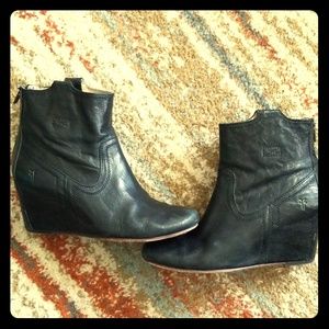 Frye Carson Wedge Bootie